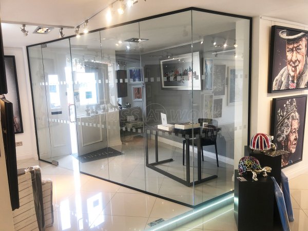 Frameless Single Glazed Glass Partitions