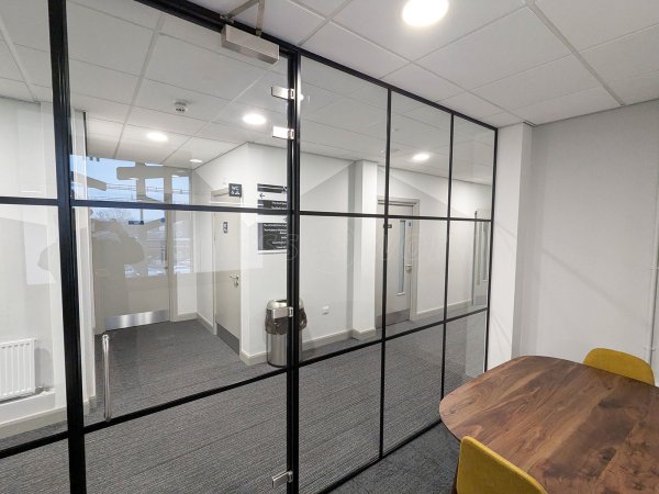 Capa College (Wakefield, West Yorkshire): T-Bar Black Metal Grid Glazing