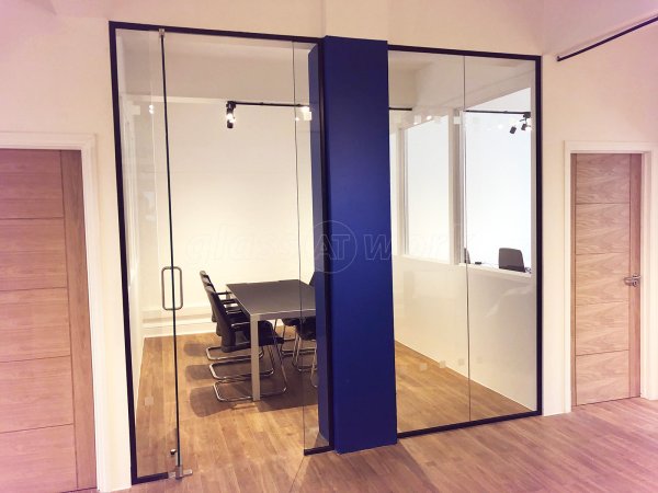 Desfran Holdings Limited (Shoreditch, London): Toughened Glass Meeting Room With Frameless Glazed Door