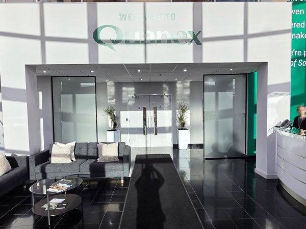 Liniar (Denby, Derbyshire): Frameless Glass Partitions