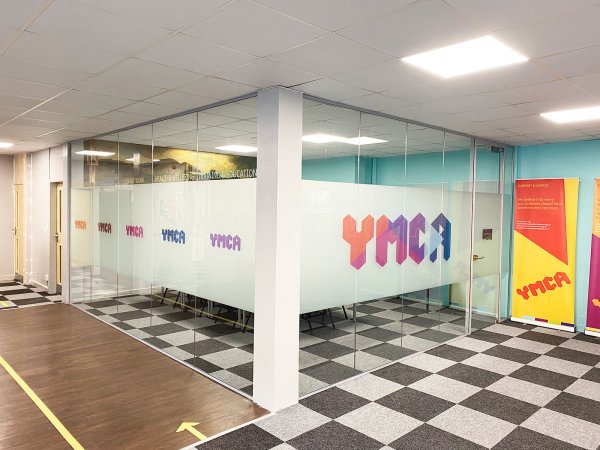 Frameless Single Glazed Glass Partitions