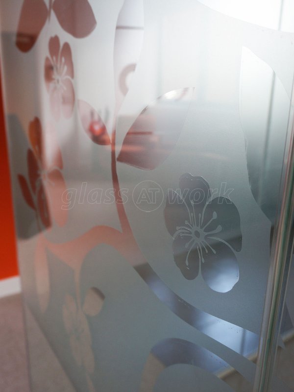 Gloo Communications (Reading, Berkshire): Glass Corner Office