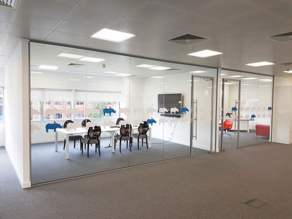 Single Glazed Frameless Glass Office Partitioning