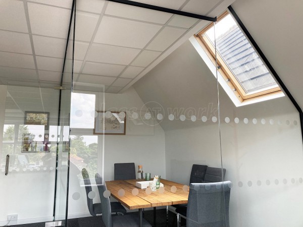 3D Solicitors (Crumpsall, Manchester): Frameless Glass Corner Office