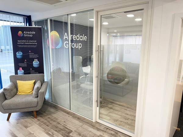 Airedale Chemical Co (Keighley, West Yorkshire): Double Glazed Glass Office Partition With Blinds