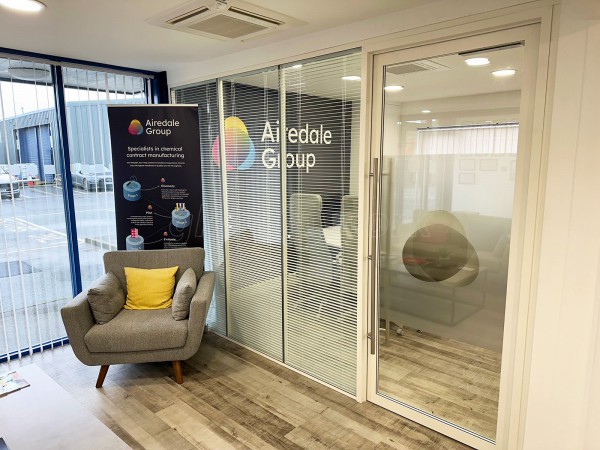Airedale Chemical Co (Keighley, West Yorkshire): Double Glazed Glass Office Partition With Blinds