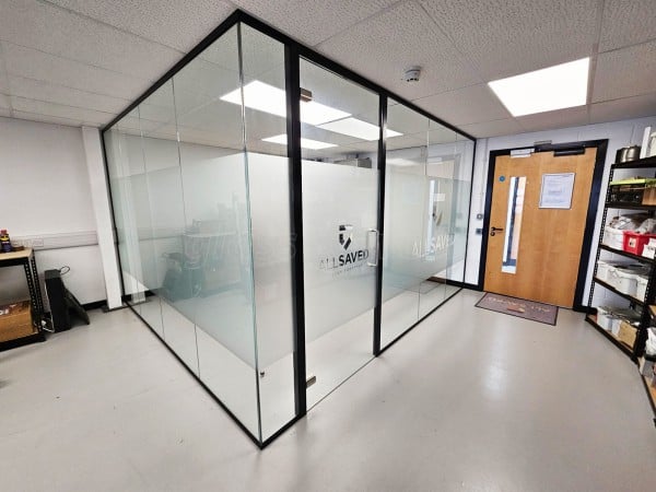 Single Glazed Frameless Glass Office Partitioning