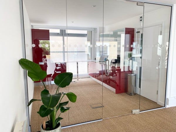 Single Glazed Frameless Glass Office Partitioning