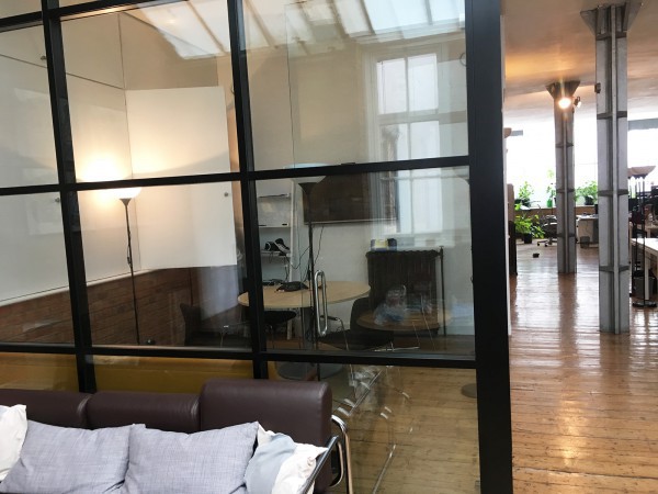 Azoomee (Islington, London): Factory Style Glass Corner Room With Black Frame