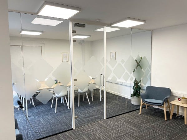 Acoustic Single Glazed Glass Office Partitioning