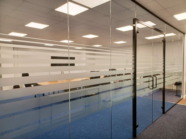 Burtons Manufacturing Company (Tonbridge, Kent): Frameless Glass Meeting Room With Double Doors