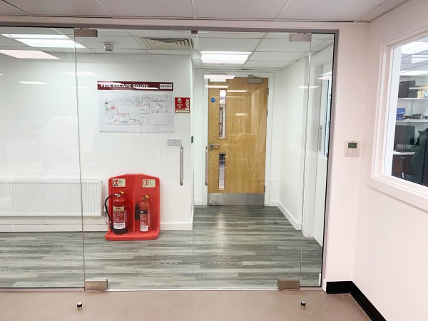 CN Projects (Dunstable, Bedfordshire): Toughened Glass Office Screen With Frameless Glazed Double Doors