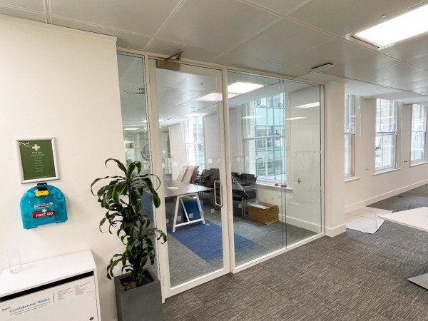 Chartered Society of Physiotherapy (Holborn, London): Double Glazed Glass Offices With Acoustic Glazing