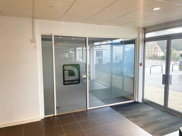 Single Glazed Frameless Glass Office Partitioning