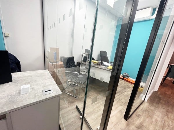 Compton Reeback (Maida Vale, London): Glass Corner Office With Black Frame