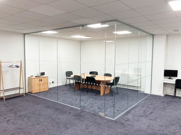 Single Glazed Frameless Glass Office Partitioning