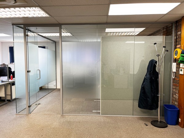 EMH Technology (Hitchin, Hertfordshire): Frameless Glass Corner Quiet Room