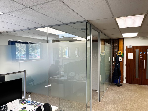 EMH Technology (Hitchin, Hertfordshire): Frameless Glass Corner Quiet Room