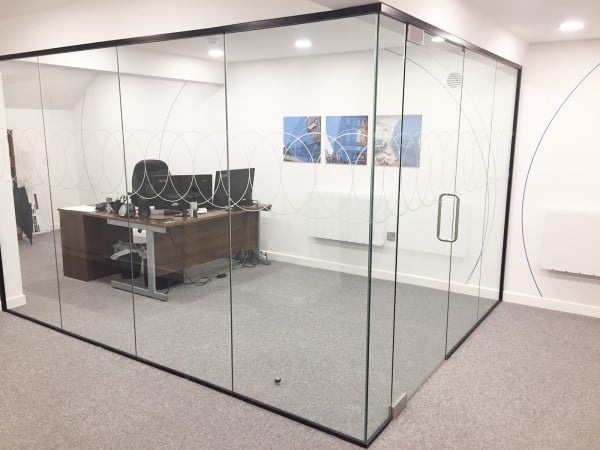 Single Glazed Frameless Glass Office Partitioning