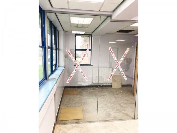 Clovemead Ltd (Chester, Chesh​ire): Hospital Glass Office Walls