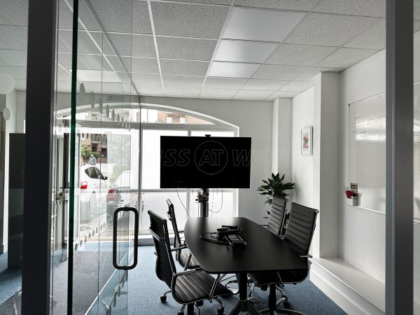 ISB Global (Brentford, London): Acoustic Glass Corner Office