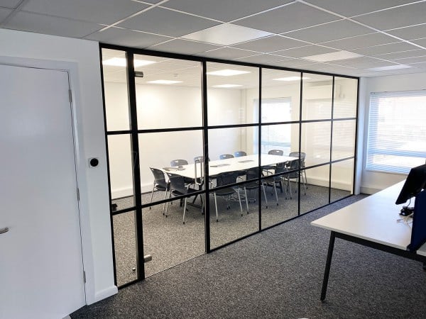 Mason Navarro Pledge (Hitchin, Hertfordshire): T-Bar Metal and Glass Office Partitions With Soundproofing