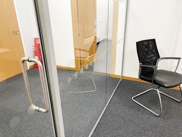 Monek (Lichfield, West Midlands): Toughened Glass Frameless Partition and Door