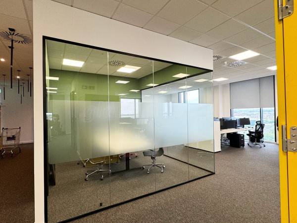 Multiconsult (Ashford, Kent): Glass Office Pods and Focus Booth