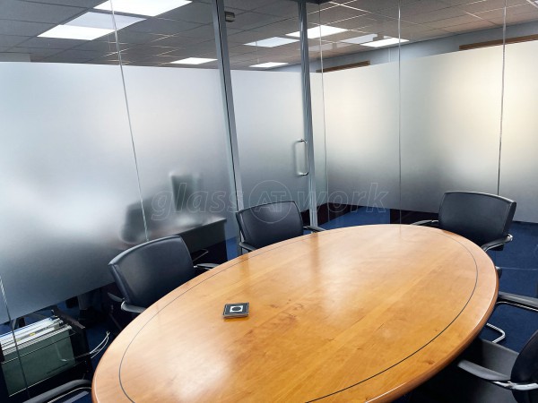 Parnell Financial Management (Borehamwood, Hertfordshire): Acoustic Glass Office Meeting Room