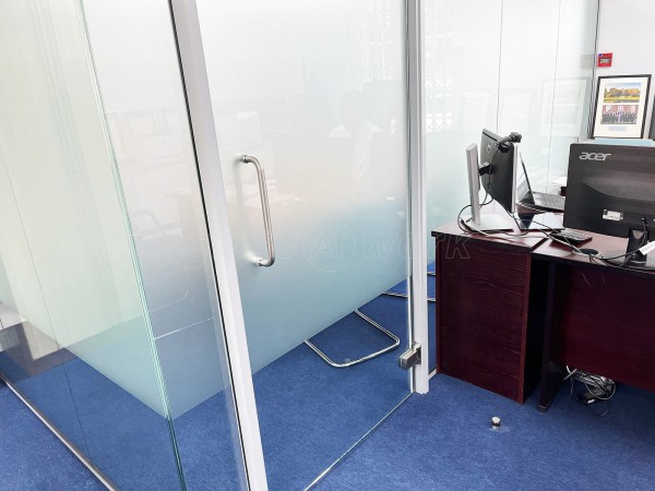 Parnell Financial Management (Borehamwood, Hertfordshire): Acoustic Glass Office Meeting Room