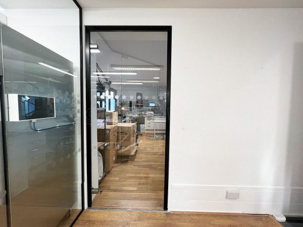 Pathfinder Medical (Plantation Wharf, London): Standalone Glass Door