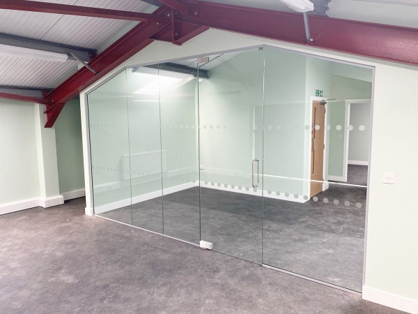 Penguin Developments (Stafford, Staffordshire): Toughened Glass Walls And Doors