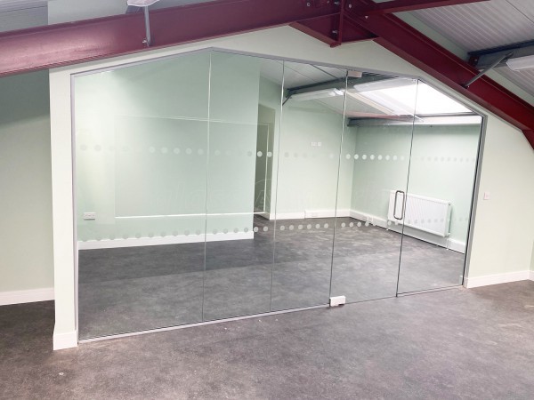 Penguin Developments (Stafford, Staffordshire): Toughened Glass Walls And Doors