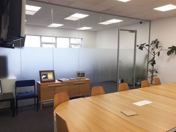 Pinewood Studios Group (Shepperton, Greater London): Modern Office Frameless Toughened Glass Partition