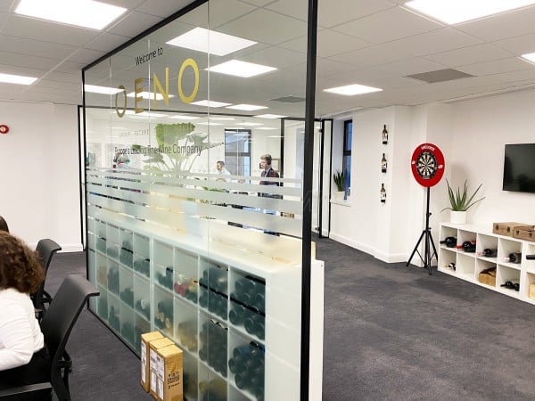 SB-Design Consultancy (The City, London): Office Frameless Glass Screen With Bespoke Graphics