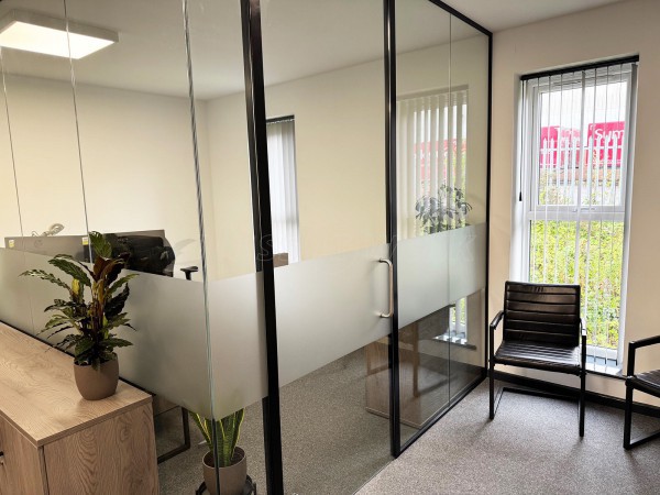 SHJ (Rotherham, South Yorkshire): Multiple Acoustic Glass Partition Offices