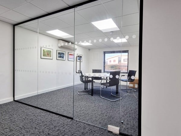 Single Glazed Frameless Glass Office Partitioning