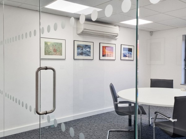 Sigma Imaging [UK](Welwyn Garden City, Hertfordshire): Toughened Safety Glass Office Partition