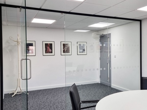Sigma Imaging [UK](Welwyn Garden City, Hertfordshire): Toughened Safety Glass Office Partition