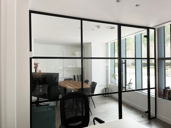 Structural Design Studio (Wandsworth, London): T-Bar Glass Partition Using Acoustic Glazing