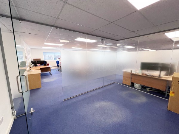 TT Electronics (Fairford, Gloucestershire): Frameless Glass Corner Office