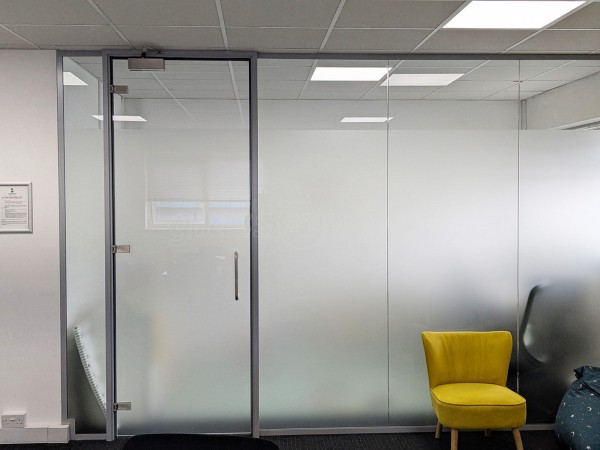 Talking Lab (Waterlooville, Hampshire): Acoustic Glass Office Partition