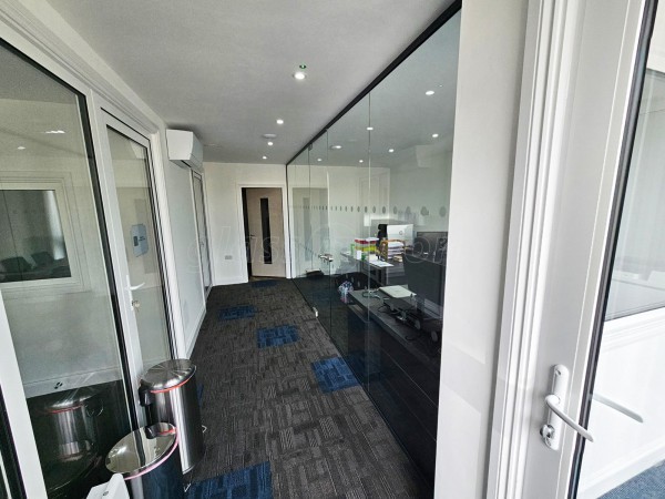 Tanners Homes (Epping Forest, Essex): Toughened Glass Office Partition