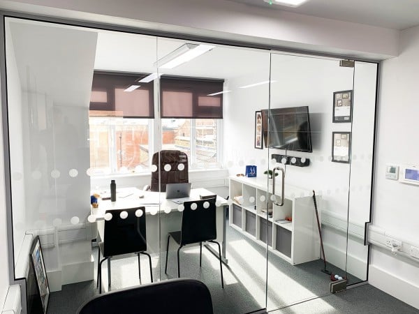 Single Glazed Frameless Glass Office Partitioning