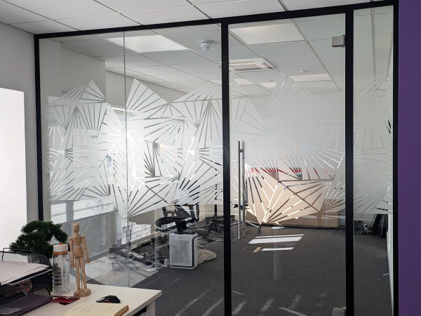 Union Business Finance (Hemel Hempstead, Hertfordshire): Acoustic Glass Office Partition
