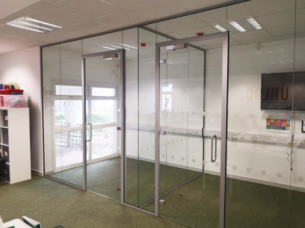Unloc (Portsmouth, Hampshire): Side-by-side Acoustic Glass Office Refurbishment
