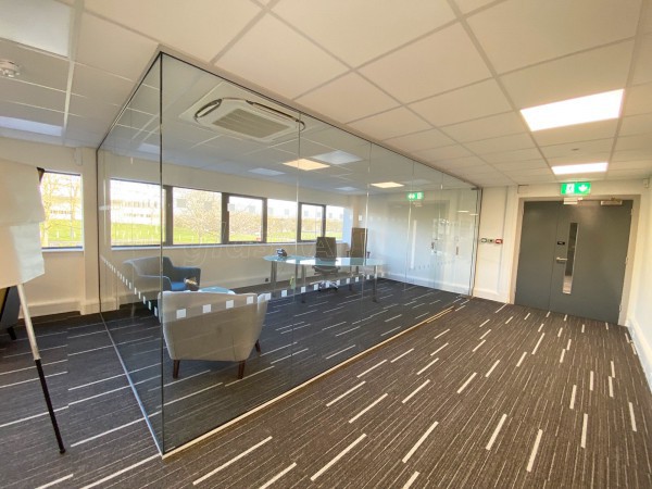 V Group International (Milton Keynes, Buckinghamshire): Glass Office Space Installation