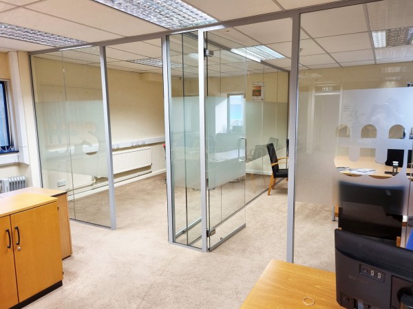 WPS United Kingdom (Swindon, Wiltshire): Glass Office Installation Using Acoustic Laminated Glazing