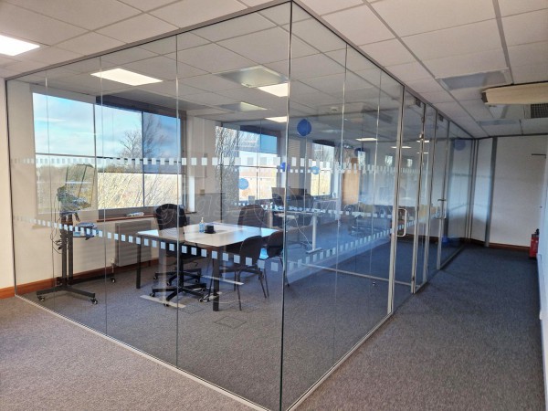 Single Glazed Frameless Glass Office Partitioning