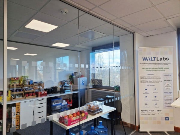 Waltlabs.io (Letchworth Garden City, Hertfordshire): Frameless Glass Corner Offices